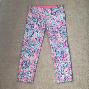 Lilly Pulitzer Luxletic Weekender Crops size small